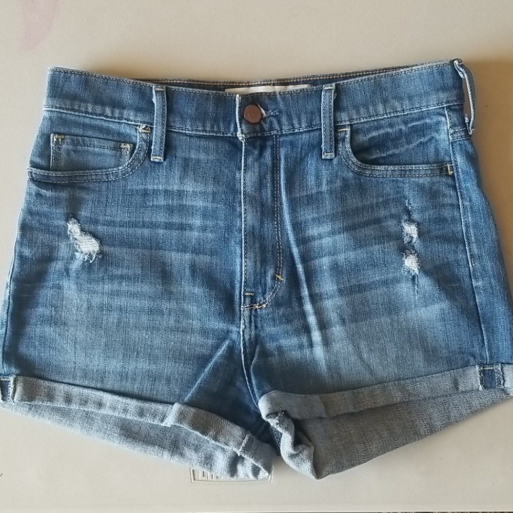 Hollister highwaisted denim shorts